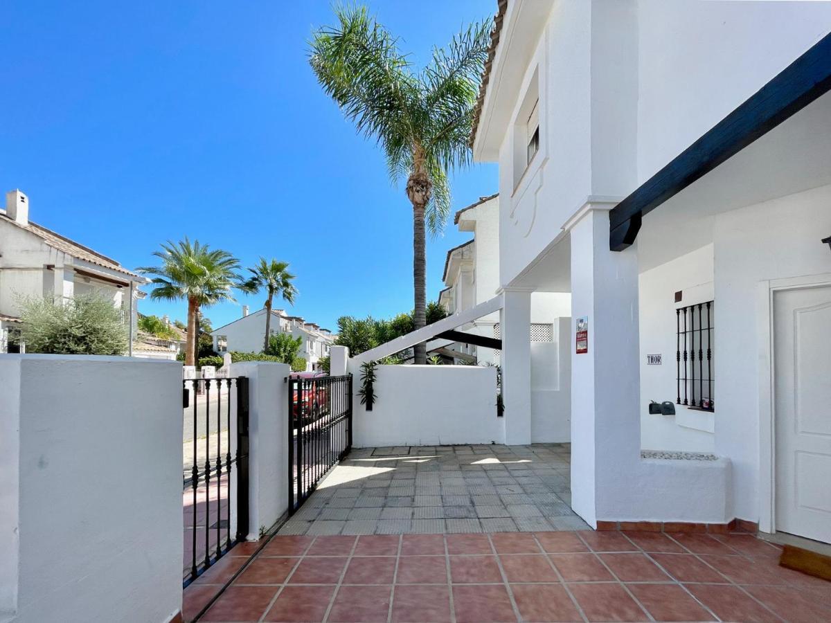 Unique Townhouse In Front Of Puerto Banus Apartment Marbella Ngoại thất bức ảnh